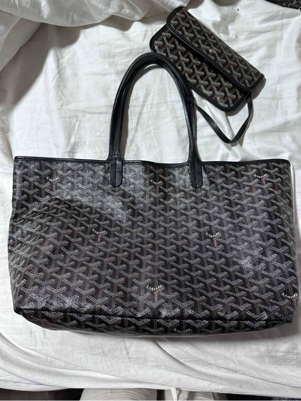 Goyard St Louis MM Coated Leather Tote - Picture 2 of 7